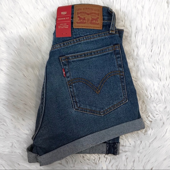 Levi's Pants - Levi high rise shorts